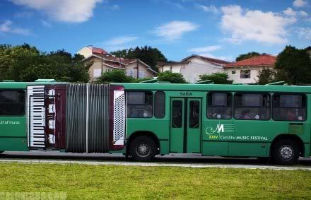 bus_adv_22.jpg