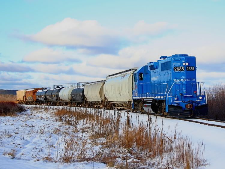 IMAGE: http://i139.photobucket.com/albums/q287/BB_Michigan/Trains/IMG_0598.jpg