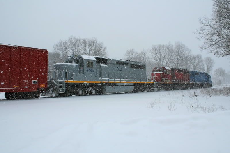 IMAGE: http://i139.photobucket.com/albums/q287/BB_Michigan/Trains/IMG_2287.jpg