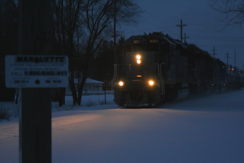 IMAGE: http://i139.photobucket.com/albums/q287/BB_Michigan/Trains/IMG_2697.jpg