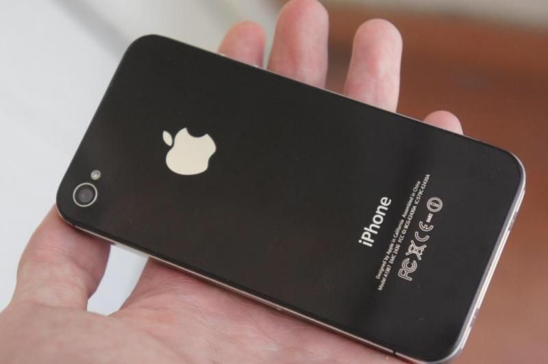 Iphone 4s 32gb quốc tế hàng ZP màu đen hàng hiếm nguyên zin chạy 6.1.3