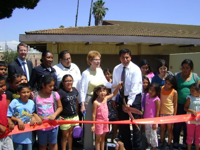 Ben Franklin Library Ribbon Cutting