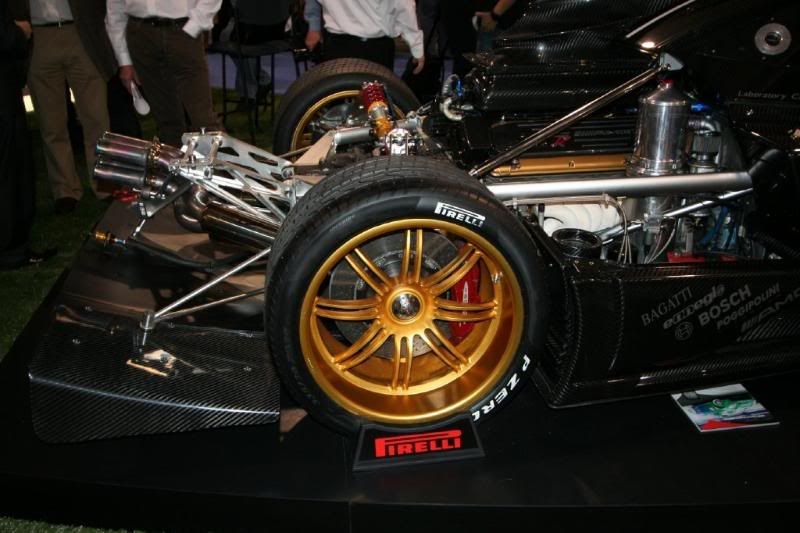 http://i139.photobucket.com/albums/q300/amszstore/SEMA%202009/rayssemashow2009192-0.jpg