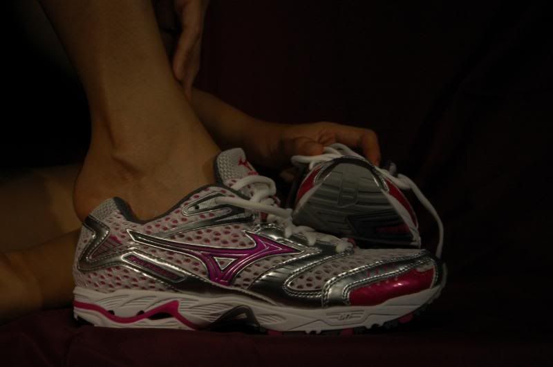 My new Mizuno-luv it! Pictures, Images and Photos