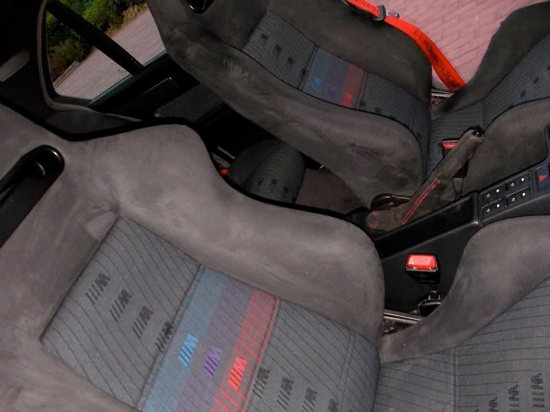 Racing seats in an E34