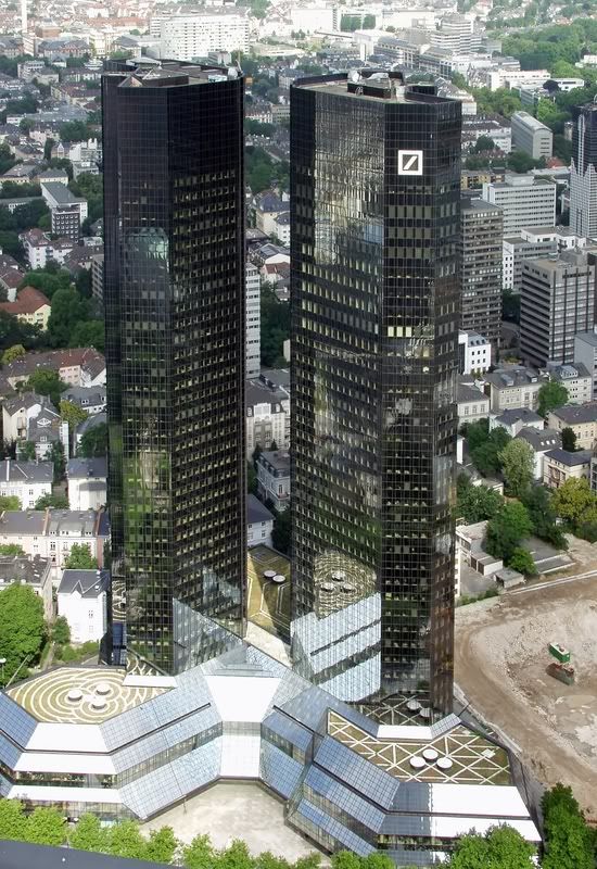 Deutsche-Bank-Frankfurt-am-Main.jpg