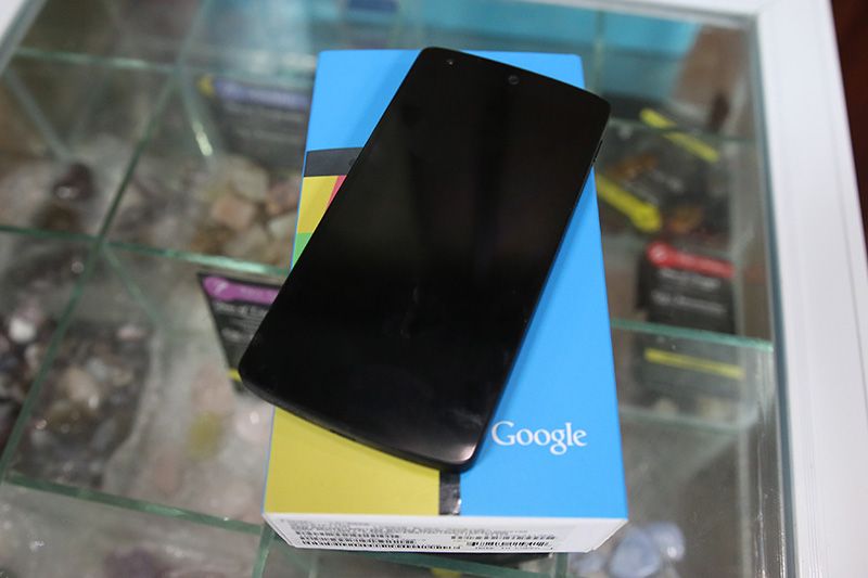 Cần vốn đợi Iphone 6 tiễn nhanh em Nexus 5 32gb cách tay Mỹ xịn :D - 3