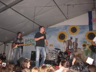 Photobucket - Video and Image Hosting